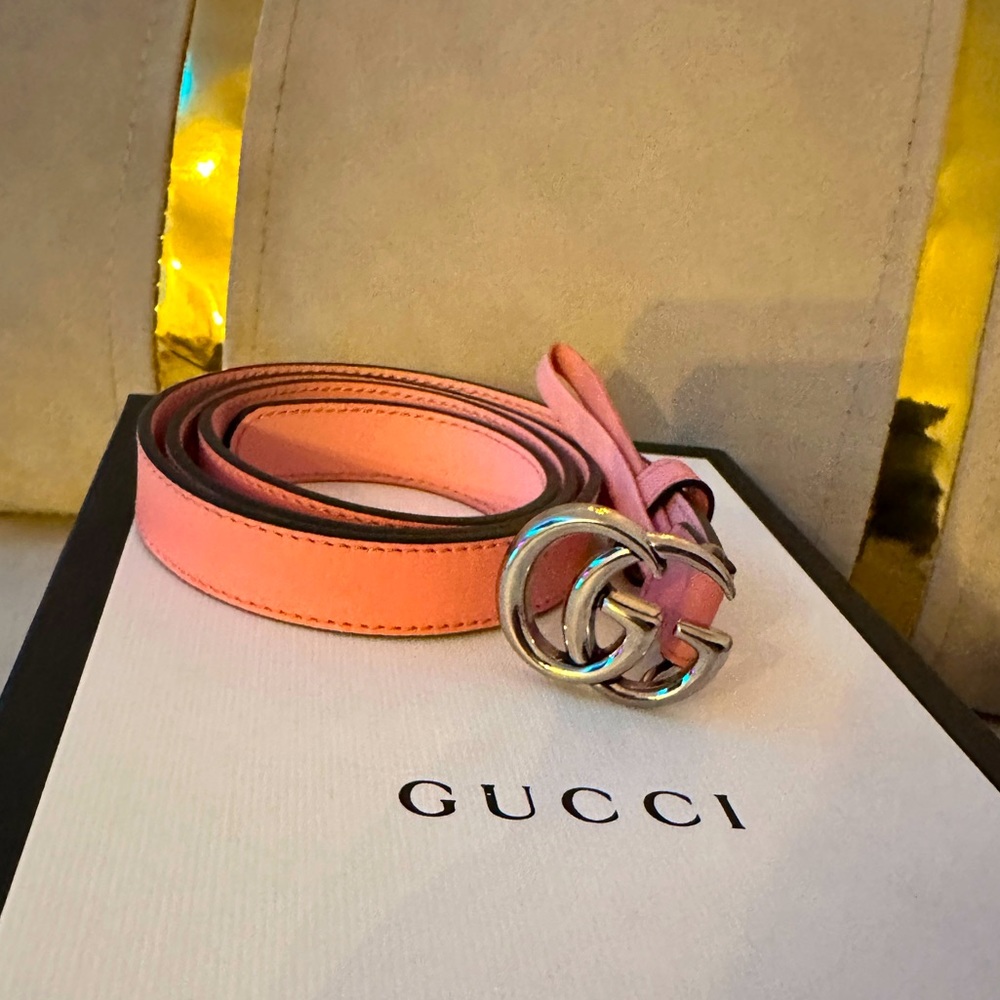 AUTHENTIC WOMANS PINK GUCCI BELT